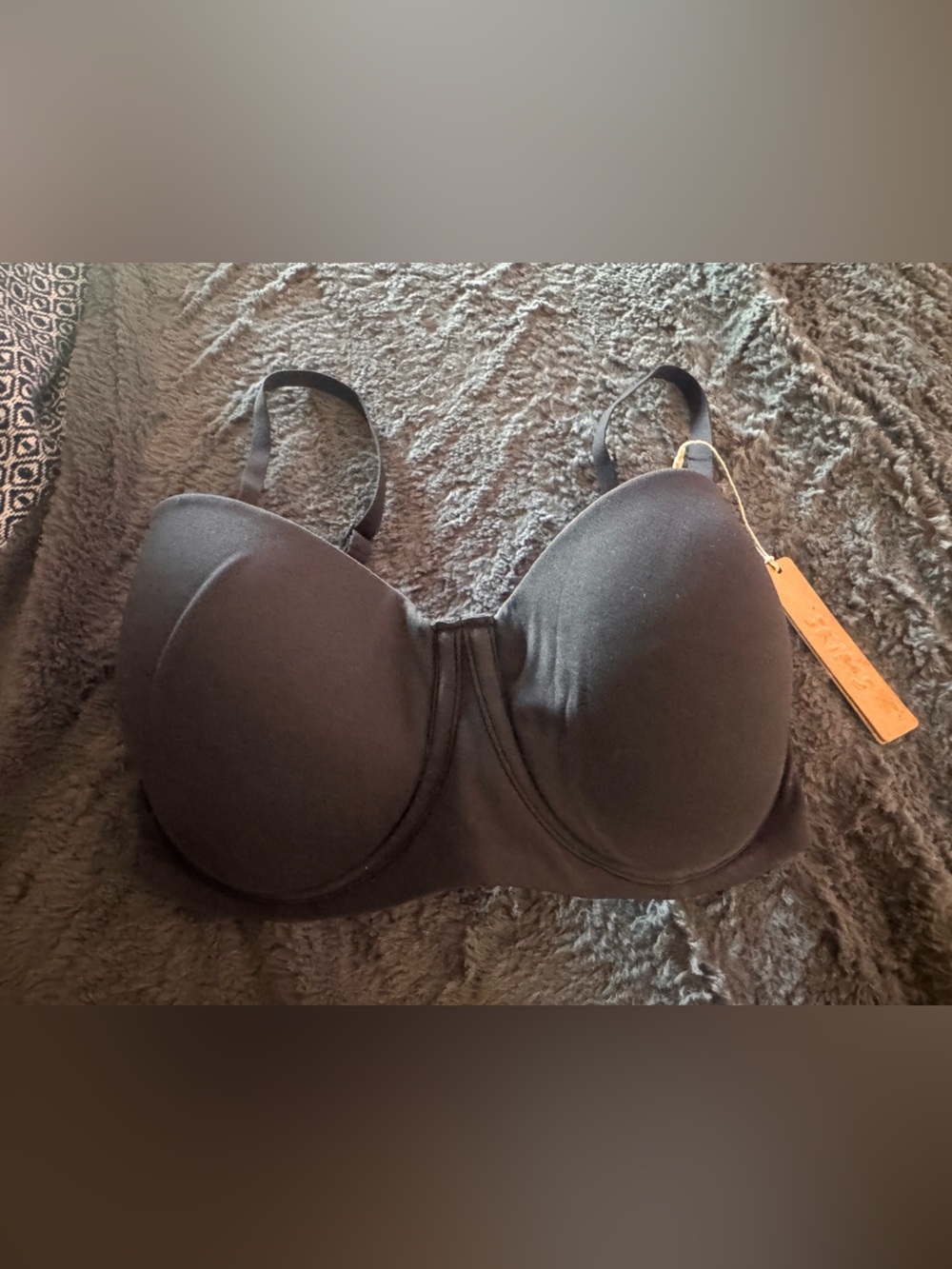SKIMS Fits Everybody Strapless Black 32DD  Lightly Padded Bra